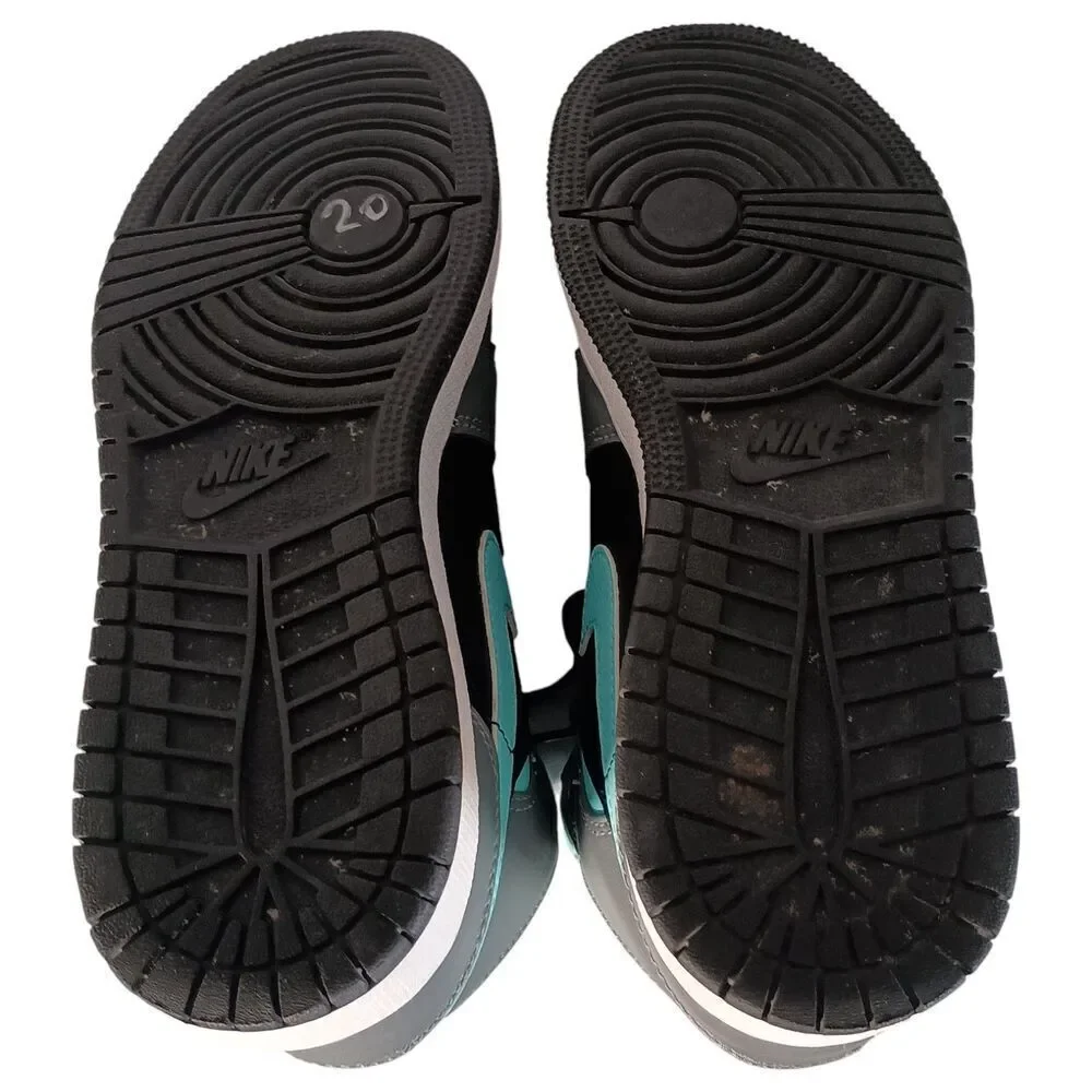 Nike Air Jordan 1 Mid Grey Aqua 554725-063 Size 4.5Y